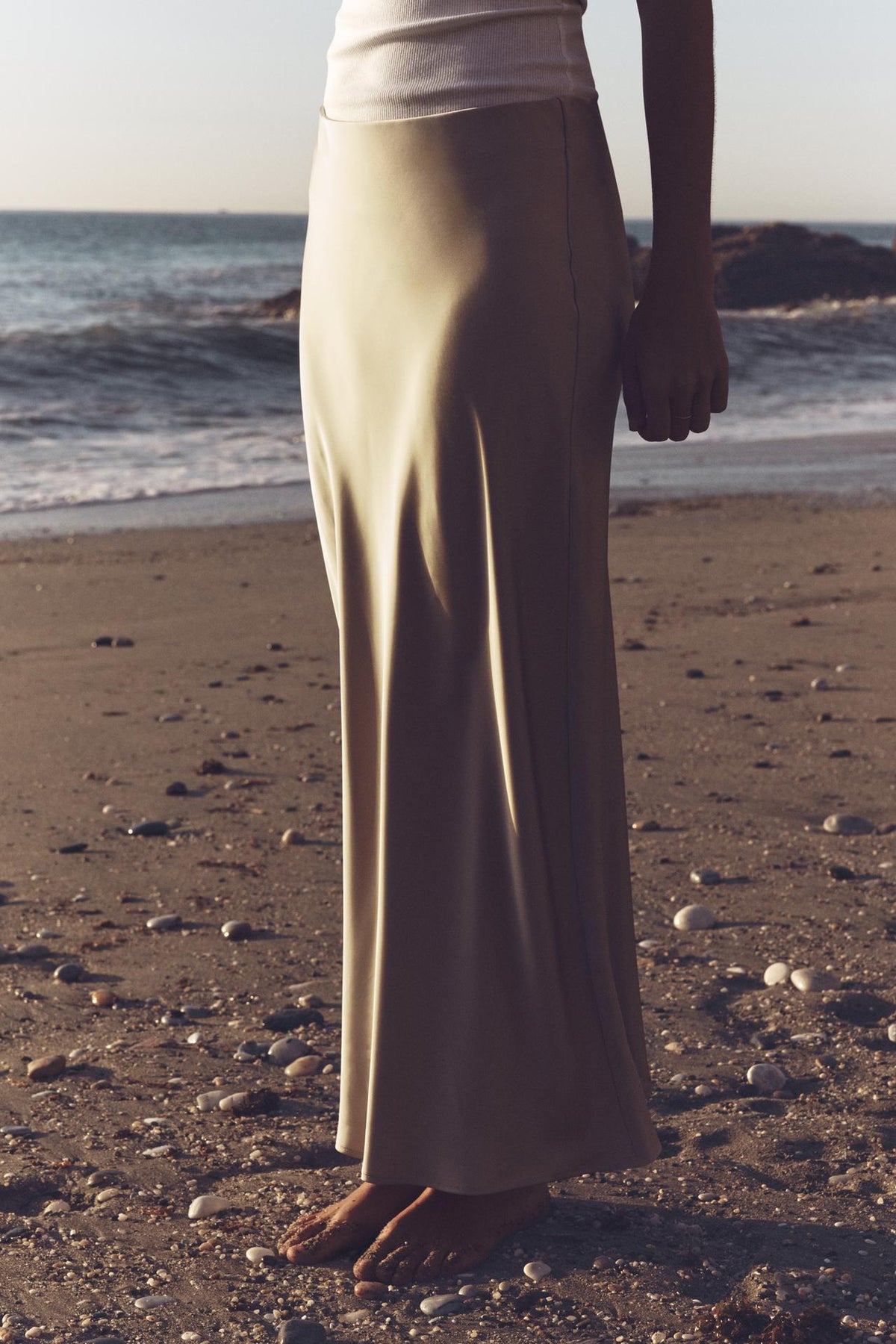 SATIN MIDI SKIRT