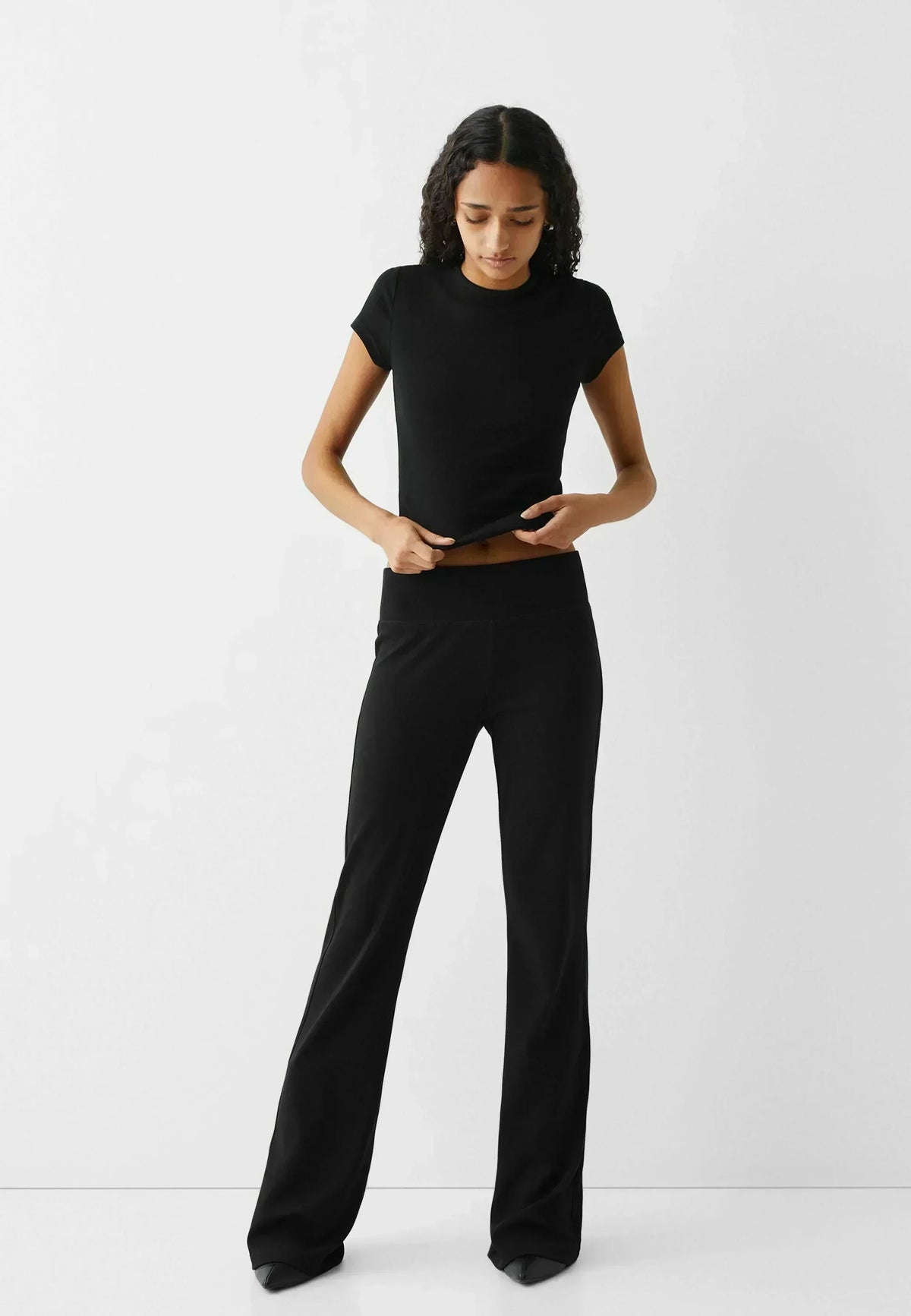 ESSENTIAL TWO-PIECE SET